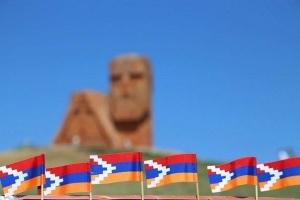 ԼՂՀ անկախության հռչակման իրավական հիմքերը անխոցելի են, բայց խնդրի կարգավորումը ռազմաքաղական դաշտում է