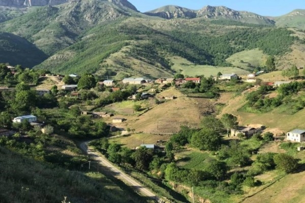 Շեն/Գեն․ Եղցահող