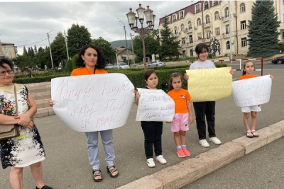 Ինչ֊որ բան փոխելու անհրաժեշտություն. Ստեփանակերտում բողոքի ցույց է կազմակերպվել