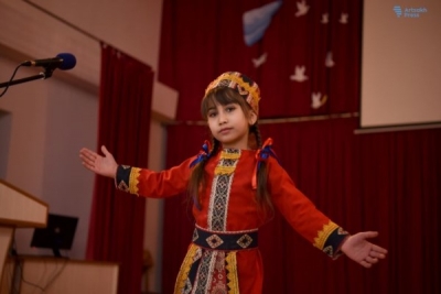 «Մենք կանգուն ենք մեր լեռների պես». ասմունքի մրցույթ Ստեփանակերտում