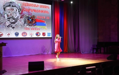 Ստեփանակերտում Հայաստանի 1-ին Հանրապետության 105-ամյակին նվիրված համերգ է կազմակերպվել.