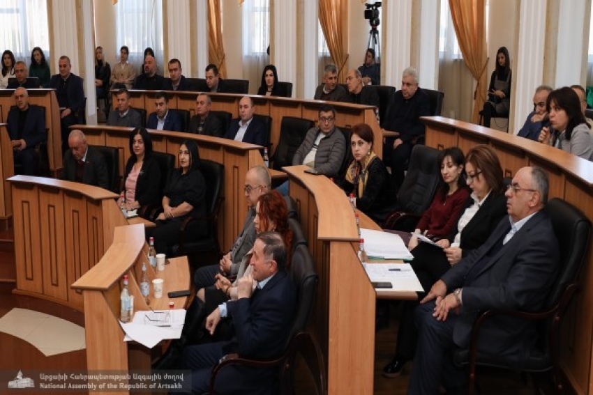 ԱԺ-ը քննարկել է «ԱՀ 2023 թվականի պետական բյուջեի մասին» նախագիծը՝ կից օրինագծերով