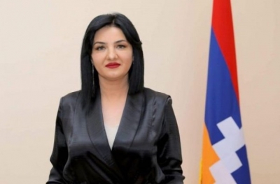 Միացում․ Մետաքսե Հակոբյան