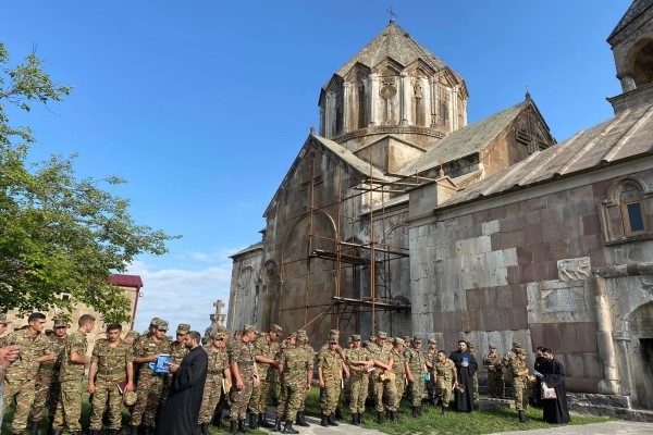 Բանակ