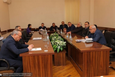 ԱԺ պետաիրավական հարցերի մշտական հանձնաժողովը հերթական նիստն է գումարել․ օրակարգում էր նաև սահմանադրական փոփոխությունների  հարցը