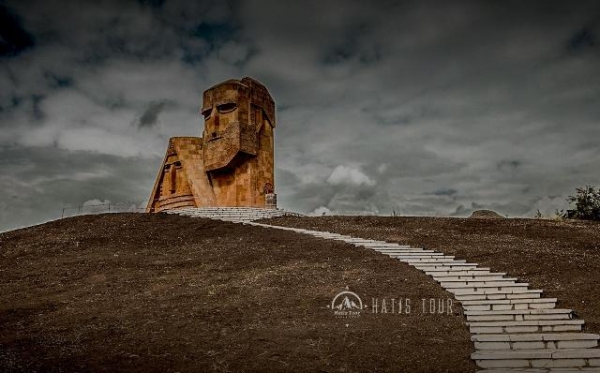 Քաղաքագետի ամբիոն