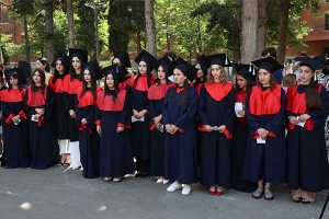 Բանասիրական և բնագիտական ֆակուլտետների ուսանողներն ստացել են իրենց դիպլոմները