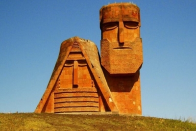 55 տարի առաջ այս օրը տեղադրվել է «Մե&#039;նք ենք մեր սարերը» հուշակոթողը