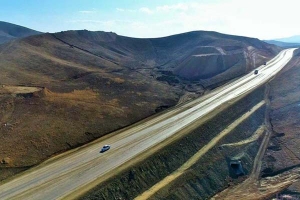 Ակնա-Ստեփանակերտ ճանապարհը չպետք է բացվի․ ադրբեջանագետ