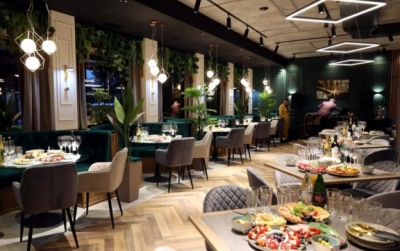 Գործարար Արցախ. Status Cafe-Restaurant