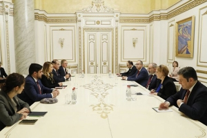 Նիկոլ Փաշինյանն ընդունել է Ֆրանսիայի խորհրդարանի պատվիրակությանը