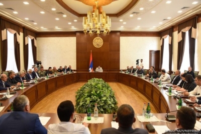 Ստեփանակերտի պահանջների իրատեսական ու անիրատեսական ասպեկտները․ կարծիքներ